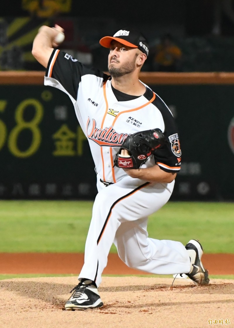 統一獅先發投手布魯斯。（記者黃志源攝）