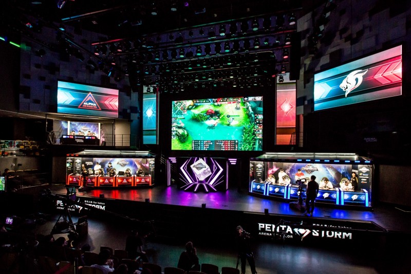 明日八強賽兩支台港澳戰隊都將出賽。（Garena提供）