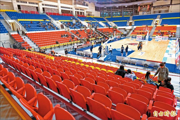 SBL第二週賽事，和平籃球館人氣冷清。（記者陳志曲攝）