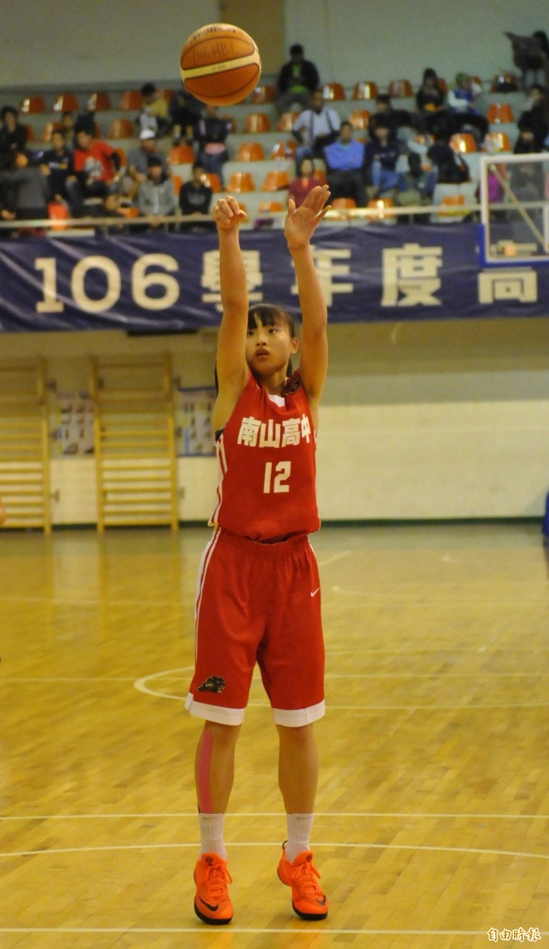 HBL》陳昱潔、陳雅彤聯手轟39分 南山大勝東泰奪3連勝 - 自由體育