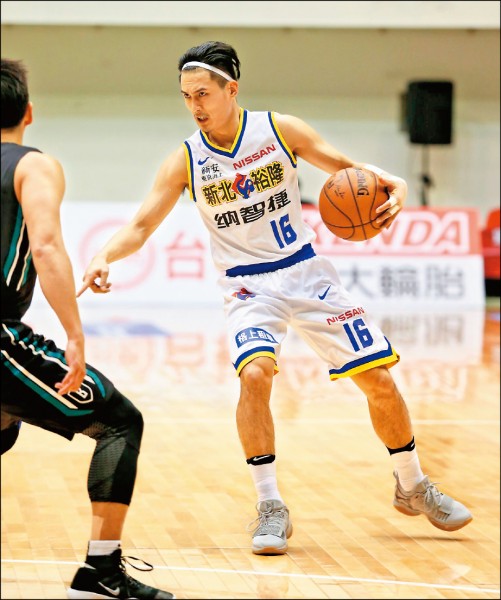 林韋翰目前場均助攻6.9次，暫居聯盟助攻王。（籃協提供）