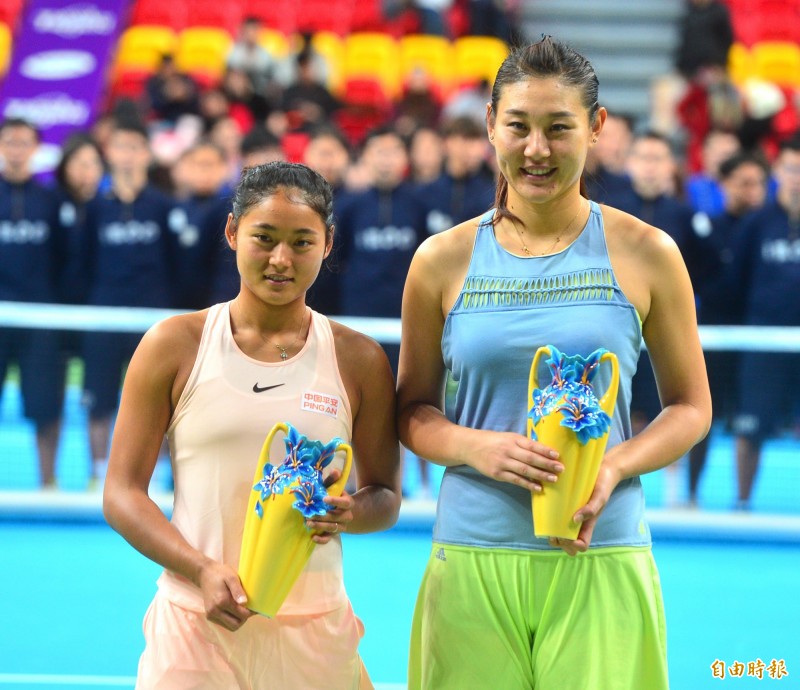 網球》段瑩瑩／王雅繁「高矮配」 首度台灣女網封后