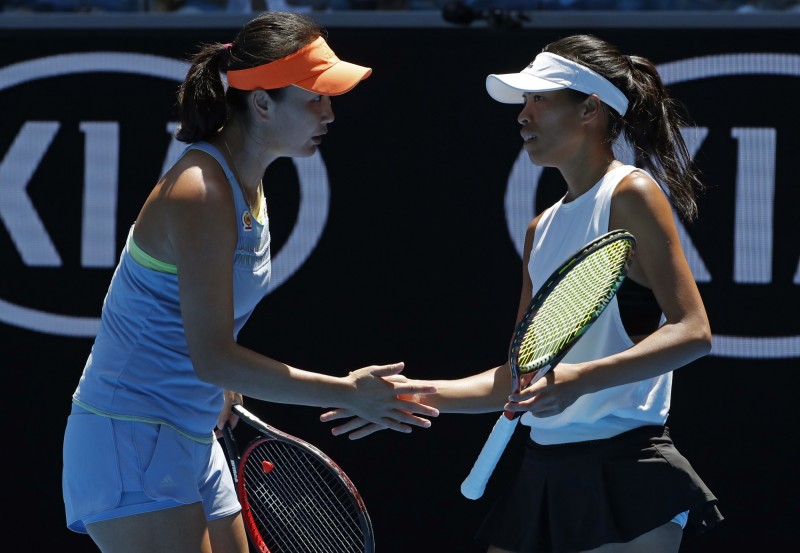 謝淑薇、彭帥的「螃蟹（彭謝）配」無緣開胡，單、雙打全部一戰出局。（資料照，美聯社）