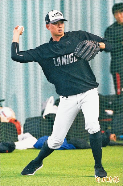 「亞洲門戶交流賽」今登場，桃猿黃子鵬擔任首戰先發。（特派記者陳志曲攝）