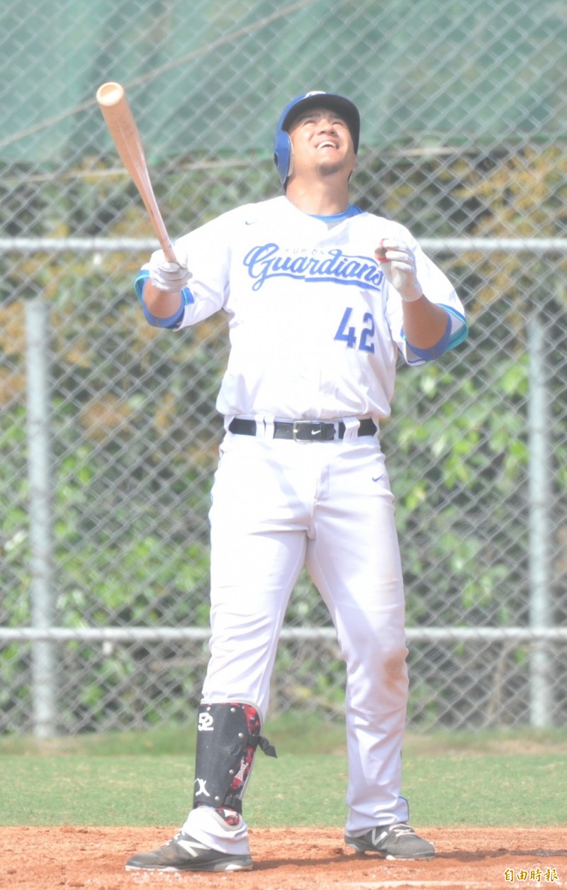 富邦悍將蔣智賢打擊未發揮。（記者黃志源攝）