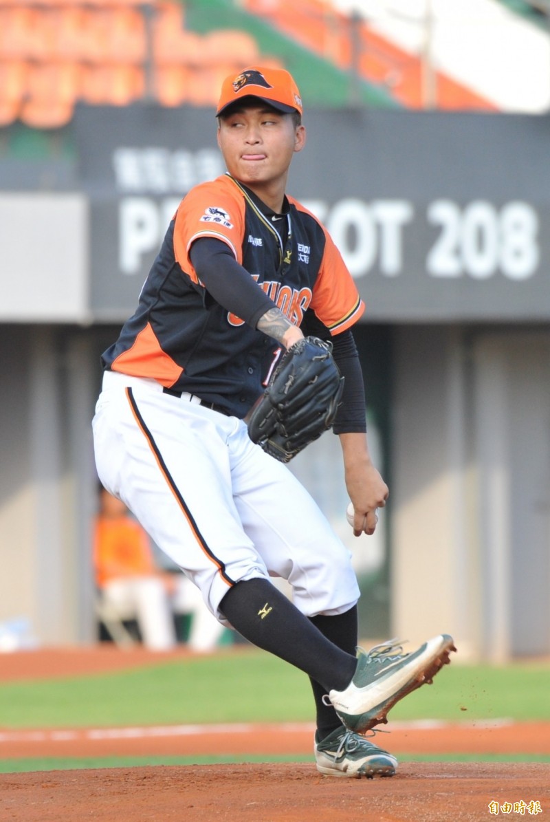統一獅先發投手江辰晏。（記者黃志源攝）