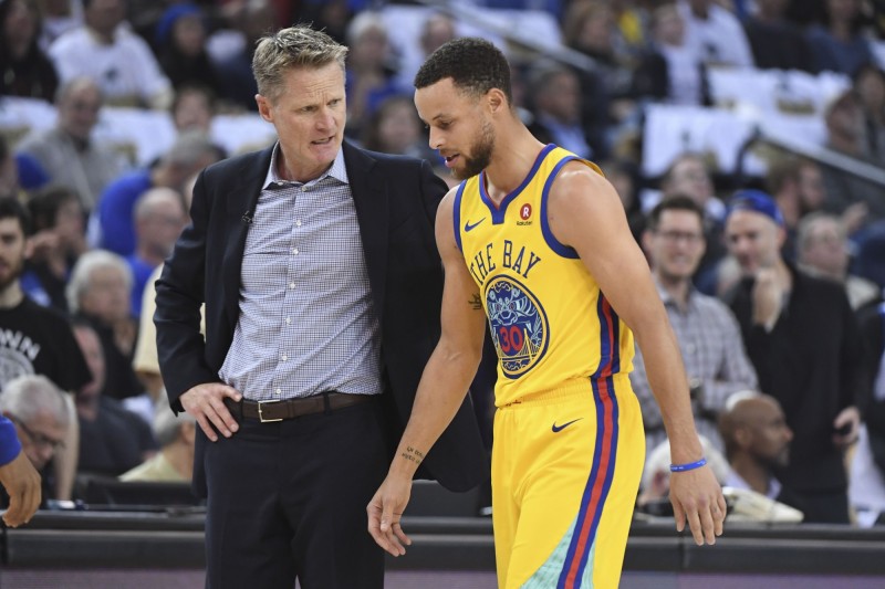 柯瑞再度扭傷右腳踝，至少得休2場。（資料照，USA TODAY Sports）