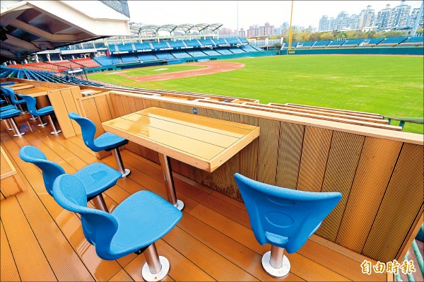 主場滿悍席（記者林正堃攝）