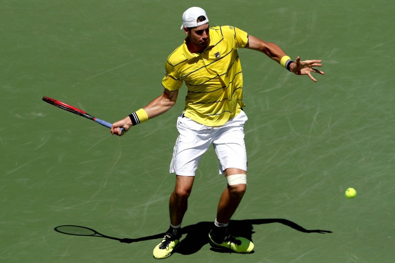 208公分的長人伊斯納。（法新社）