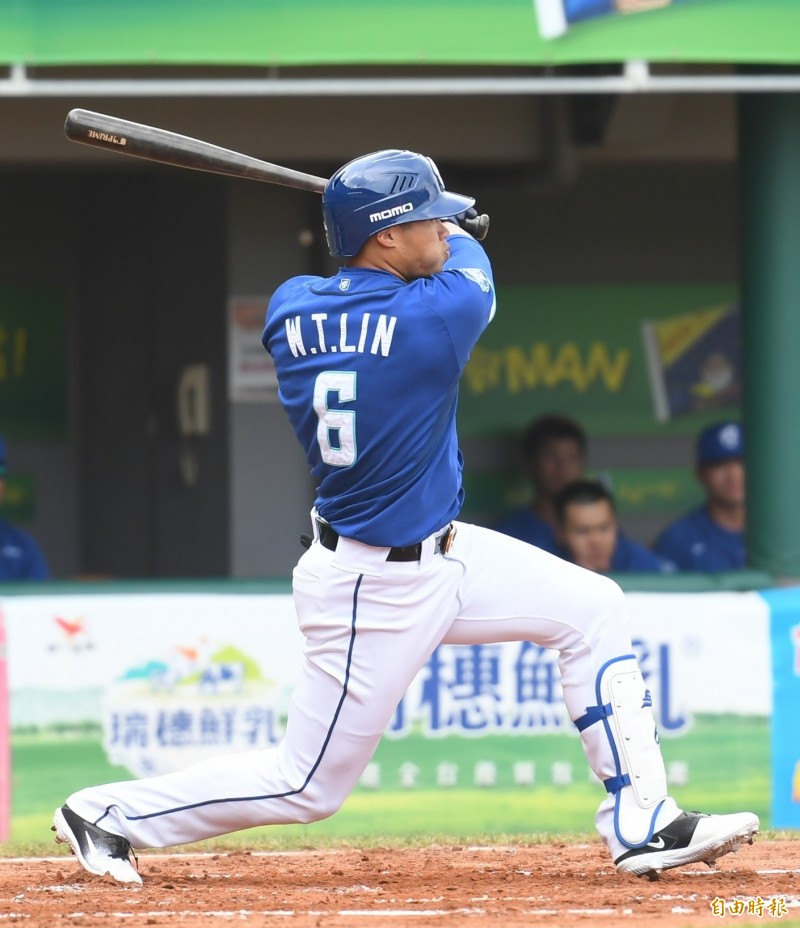 富邦二軍林威廷單場擊出３支安打，進帳５分打點，助球隊擊敗統一二軍。（記者黃志源攝）