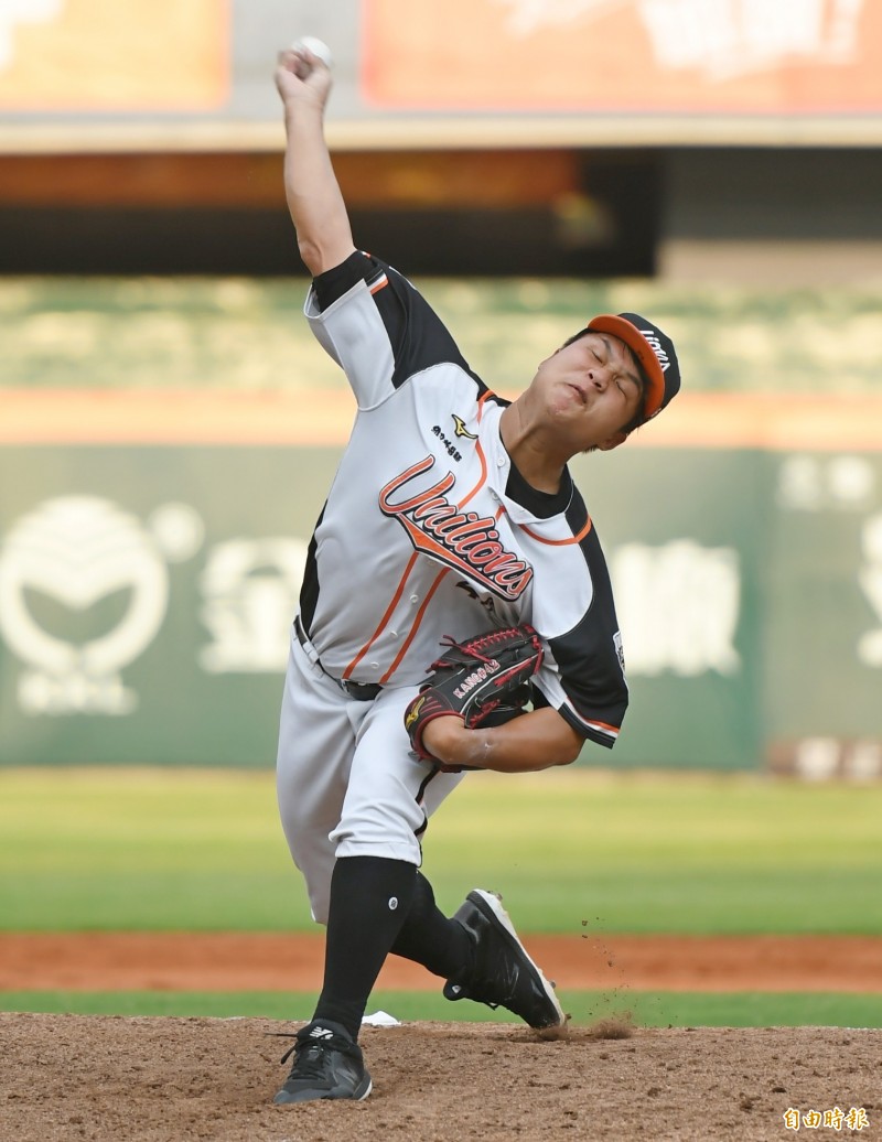 傅于剛一局的投球未失分。（記者黃志源攝）
