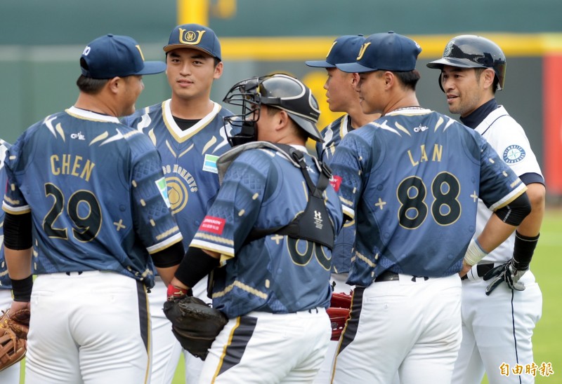 中職 鈴木二朗為桃猿開球堅信一朗不會引退 自由體育