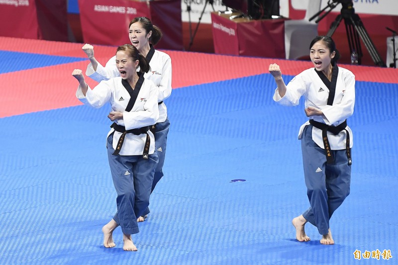 亞運》跆拳道品勢 台灣女團準決賽不敵泰國摘銅