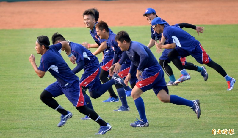 台灣棒球隊練球。（特派記者林正堃攝）