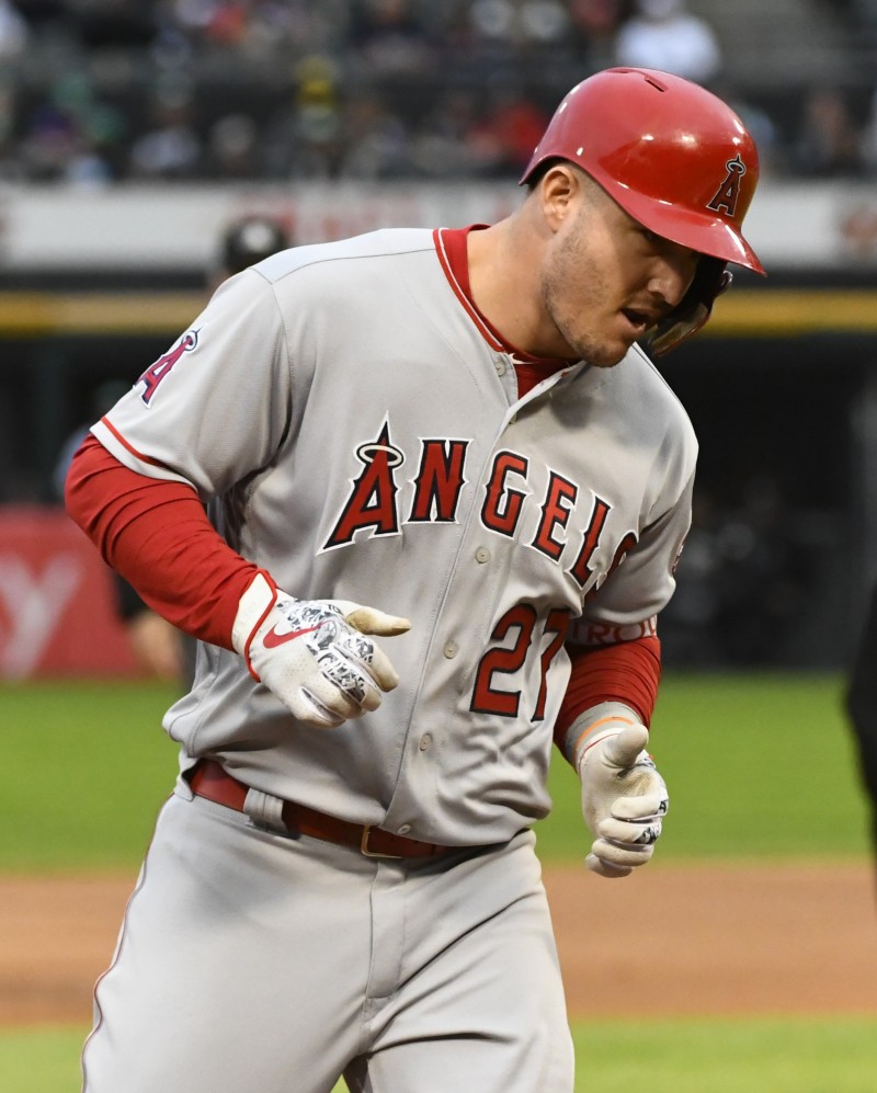 「神鱒」楚奧特（Mike Trout）今天在客場當場5之5、雙響砲。（美聯社）