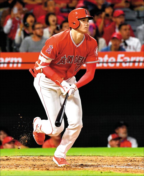 大谷翔平3打數2安打,本季第20場至少雙安。(法新社) 大谷翔平3打數2安打,本季第20場至少雙安。(法新社)