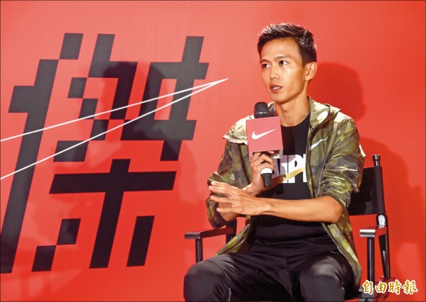 亞洲全馬紀錄保持人大迫傑首度來台，分享跑步的心路歷程。（記者簡榮豐攝）