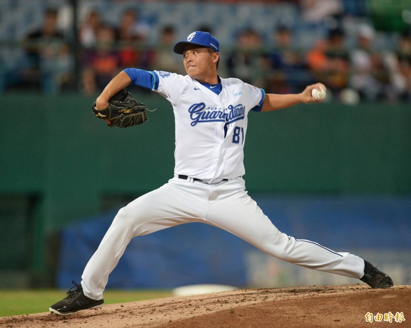 富邦先發投手陳仕朋。（記者林正堃攝）