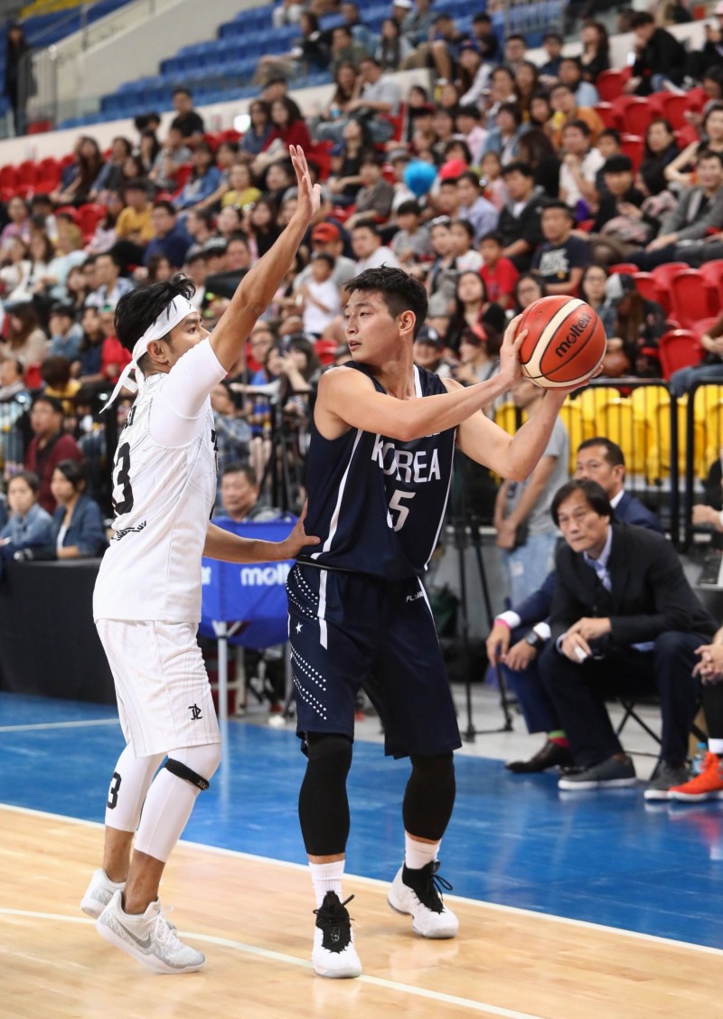 人氣男團2AM成員鄭珍雲斬獲全場最高22分。（主辦單位提供）