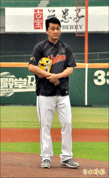 統一獅首席教練許聖杰經歷過味全龍解散。（記者徐正揚攝）