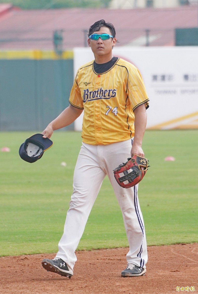 許基宏去年休賽季在球團安排下加盟澳洲職棒的布里斯本俠盜隊。（記者黃志源攝）