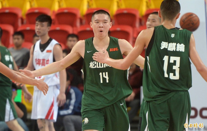 松山章富溢。（記者林正堃攝）