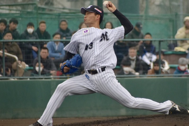 小島和哉單挑台灣暴力猿打線。（圖片取自推特）