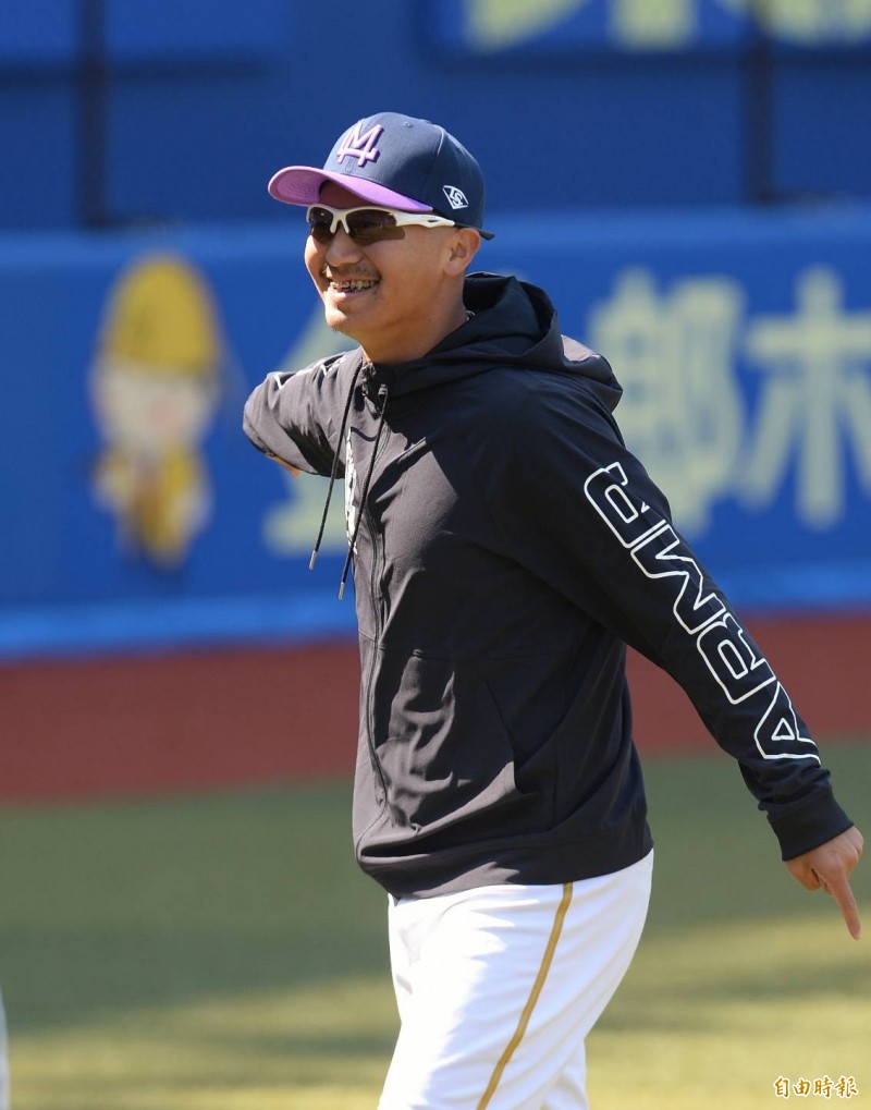 陳禹勳賽前練球。（特派記者林正堃攝）