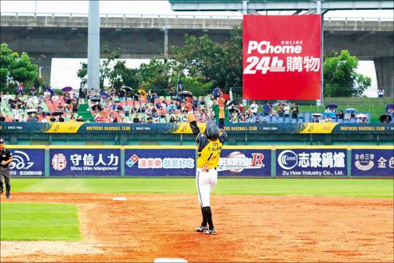 王勝偉9局下敲出再見安打，助兄弟拿下6連勝。（中信兄弟提供）