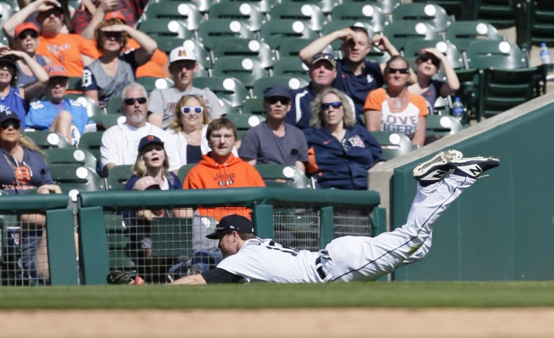 狄克森美技守備。（法新社）