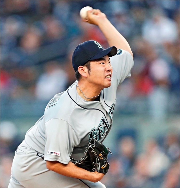 水手菊池先發7.2局僅失1分奪勝,局數創旅美以來新高。
(美聯社) 水手菊池先發7.2局僅失1分奪勝,局數創旅美以來新高。
(美聯社)