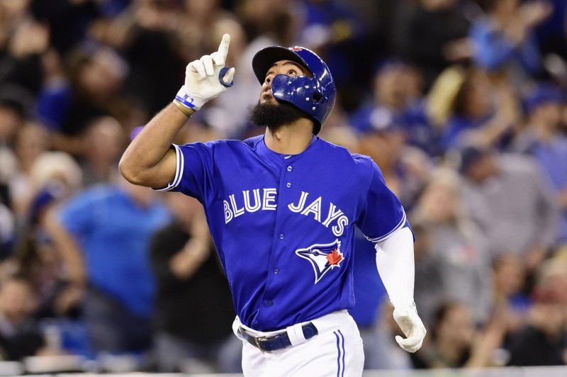 赫南德茲擊出陽春砲開心慶祝。（美聯社）