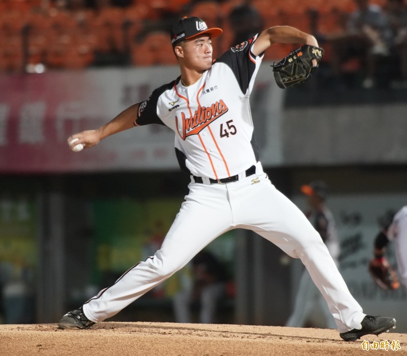統一獅先發投手施子謙。（記者黃志源攝）