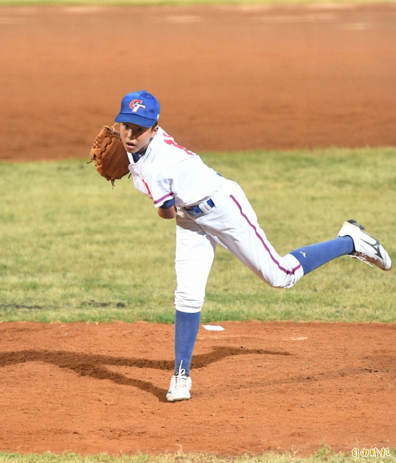 台灣隊後援投手林丞宥。（記者黃志源攝）