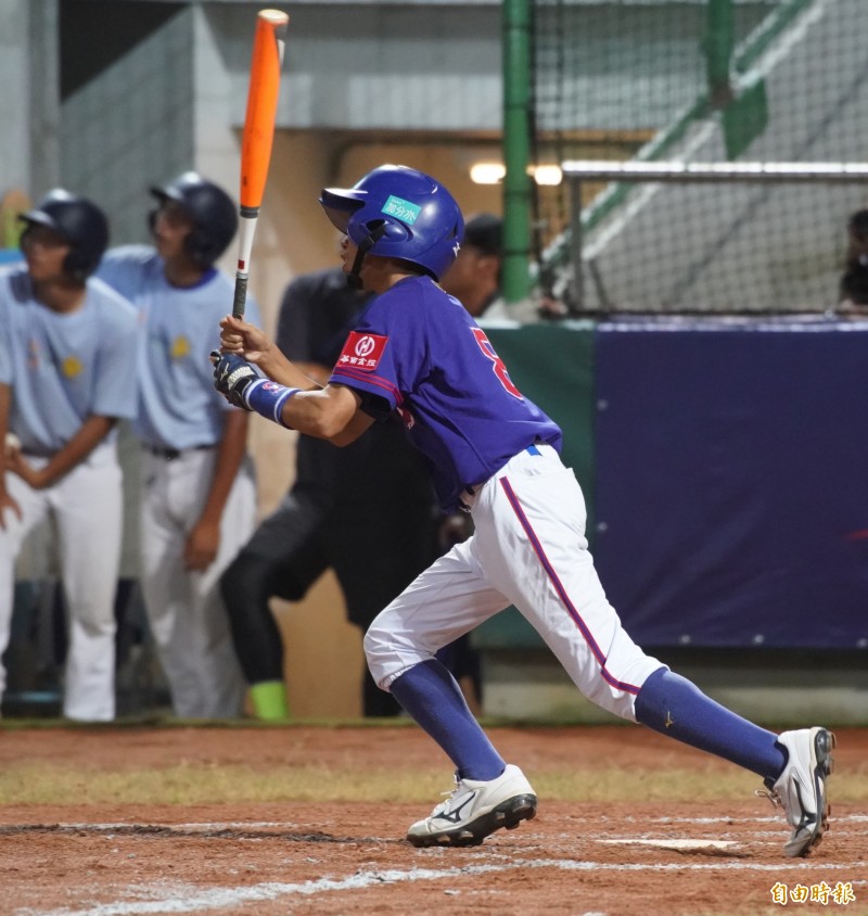 台灣隊江宗駿開轟。（記者黃志源攝）