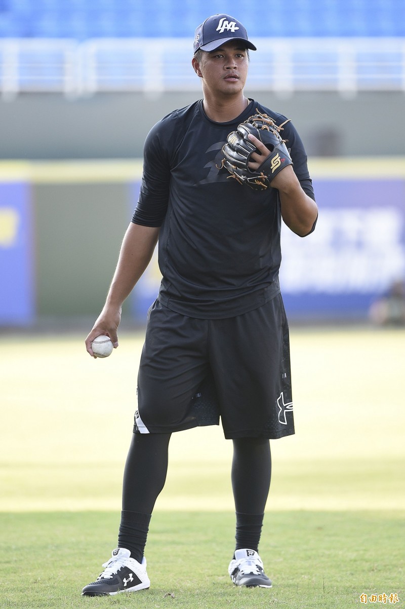 楊瑞承今天首次上一軍就先發，守二壘打第9棒。（記者陳志曲攝）