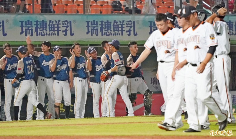 桃猿對統一獅平均每場要打3小時53分，歷時最長。（資料照，記者黃志源攝）