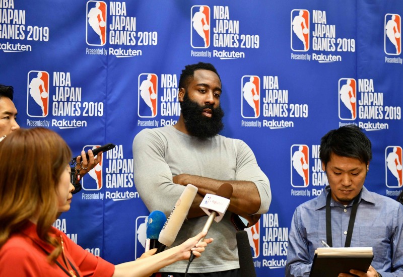 哈登改口力挺言論自由，中國網軍洗版痛罵。（法新社）