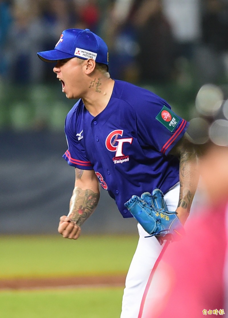 台灣隊終結者陳鴻文成功關門。（記者廖耀東攝）