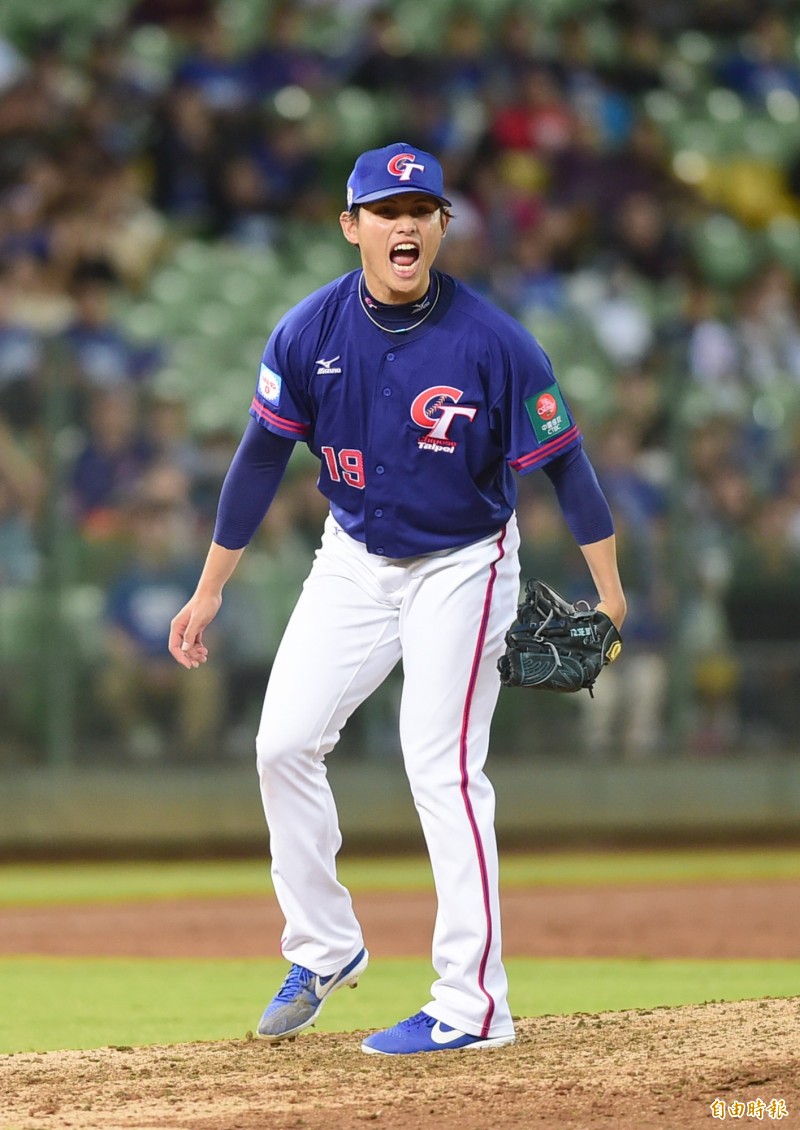 12強》張奕7局飆6K好投 台灣隊完封委國勇闖複賽 - 自由體育