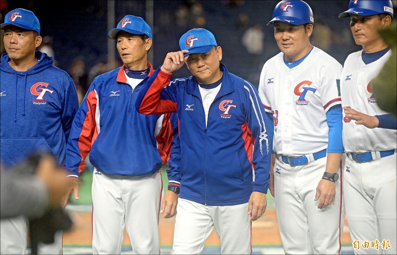 洪一中在結束12強賽任務後，宣布將辭退台灣隊兵符。（特派記者林正堃攝）