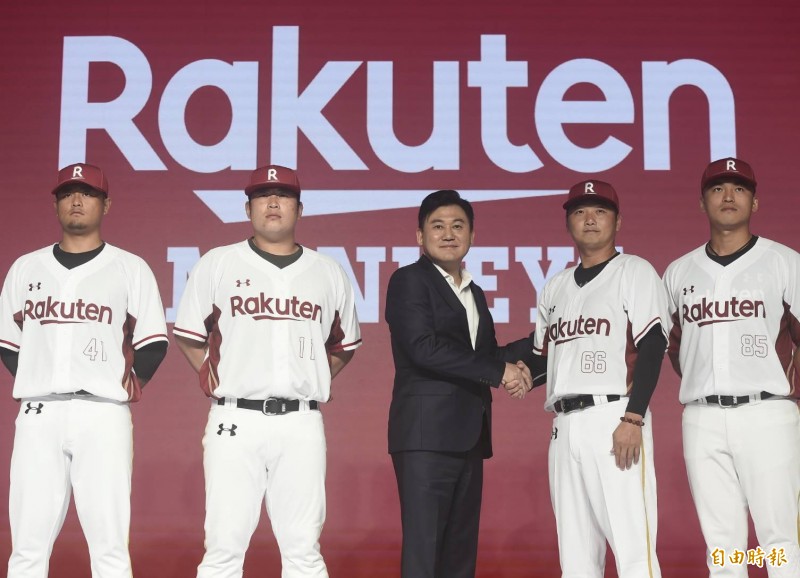 樂天社長三木谷浩史盼能對台灣棒球有所貢獻。（記者林正堃攝）