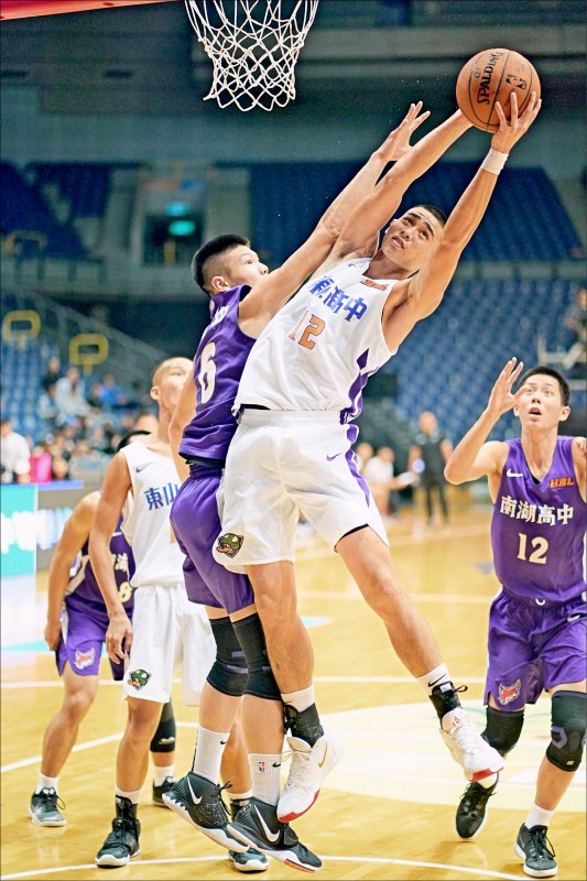 HBL8強戰，光復、南山、東山與南湖4隊同為2勝2負，也都保有晉級4強的機會。（資料照）