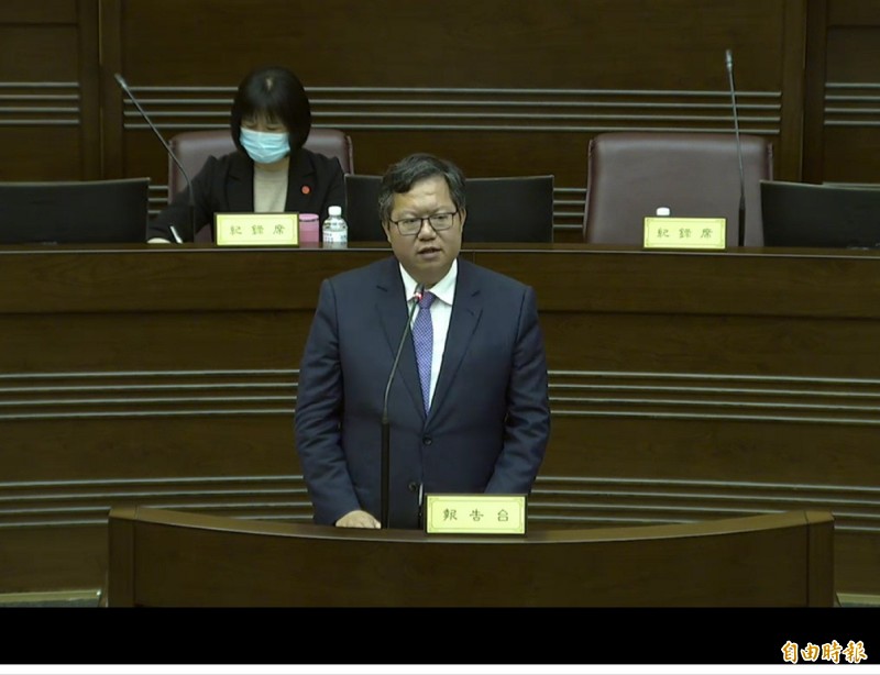 桃園市長鄭文燦建議中職開打採高標準，改採線上直播、轉播。（記者謝武雄攝）