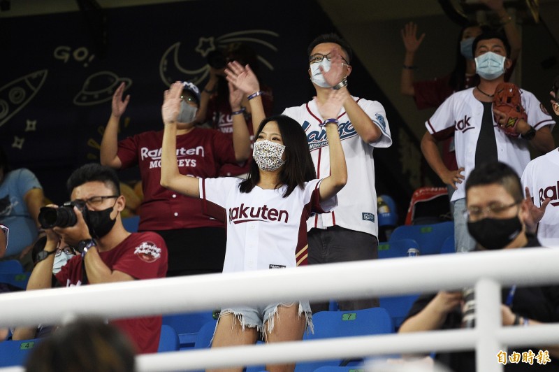 樂天桃猿主場開放球迷進場觀戰。（資料照，記者陳志曲攝）