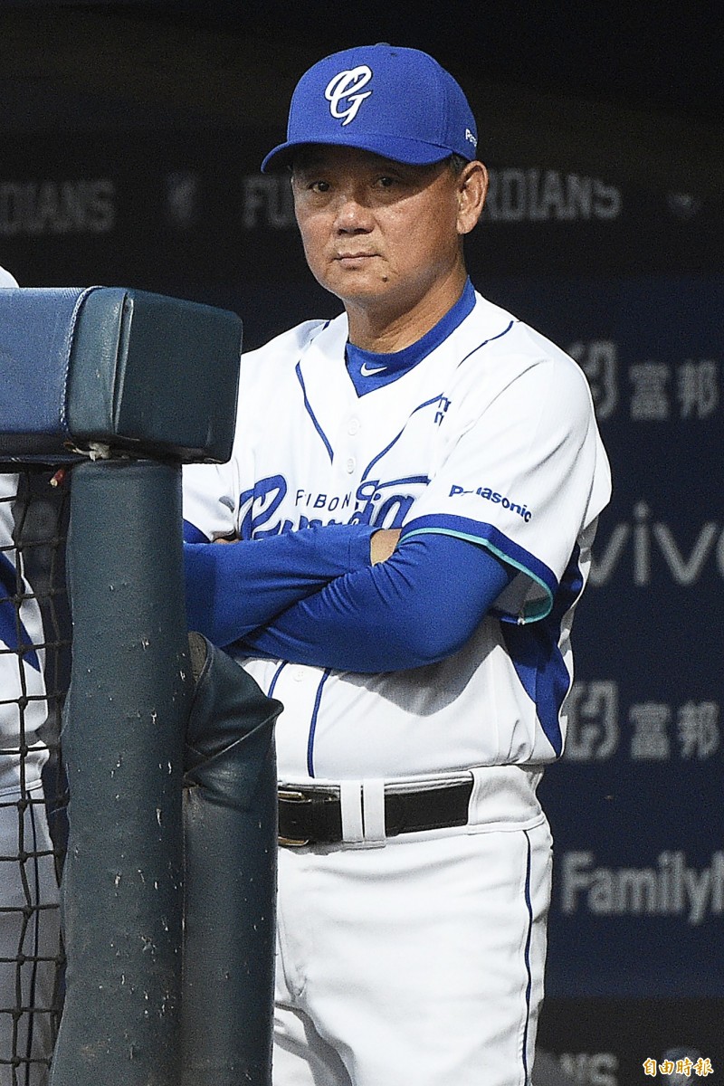 富邦悍將總教練洪一中。（記者陳志曲攝）