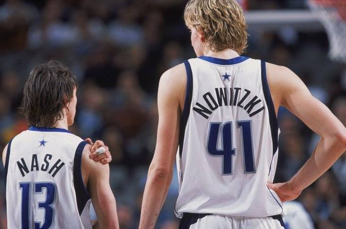 傳奇球星奈許曾邀約獨行俠傳奇球星諾威斯基到籃網擔任助教，不過卻遭對方婉拒。（圖片取自Yahoo推特）