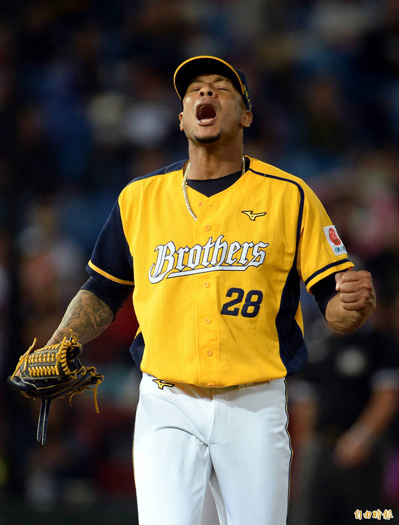 米蘭達繳出7局7次三振、失2分優質先發好投。（記者林正堃攝）