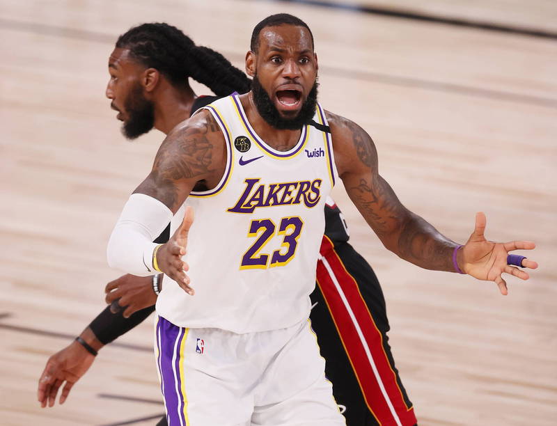 詹姆斯單場8次失誤。（歐新社）