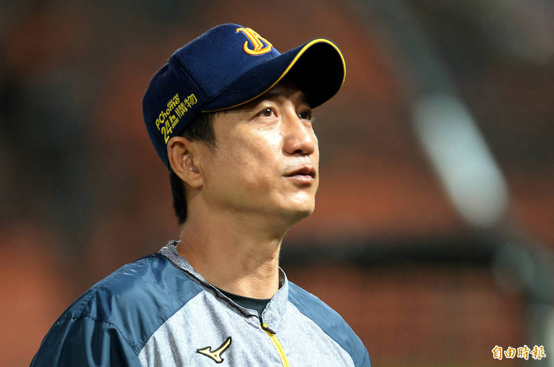 兄弟丘昌榮。（記者林正堃攝）